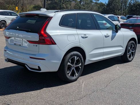 Used 2026 Volvo XC60 B5 Core AWD/4WD image 5