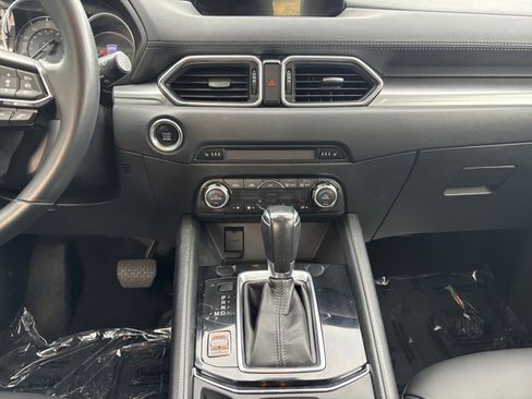 Used 2018 MAZDA CX-5 Touring image 11