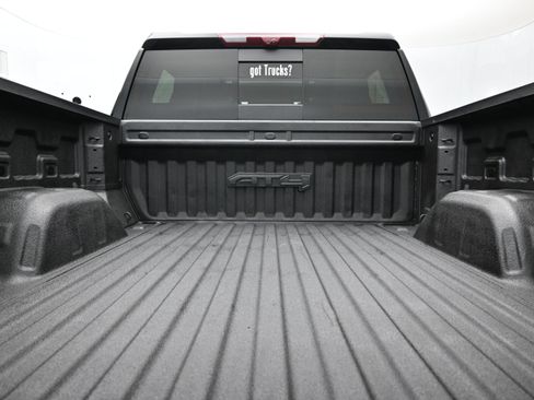 Used 2023 GMC Sierra 1500 AT4 w/ Technology Package AWD/4WD image 7
