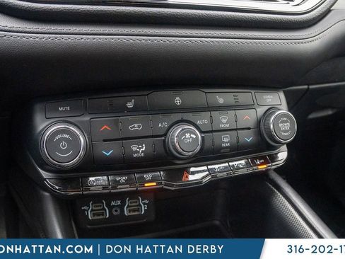 Used 2022 Dodge Durango GT AWD/4WD image 11