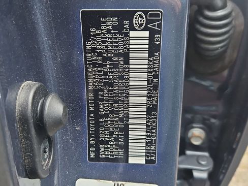 Used 2016 Toyota Corolla S Premium FWD image 36