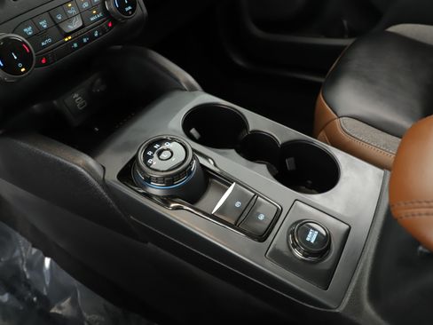 Used 2024 Ford Bronco Sport Outer Banks w/ Tech Package AWD/4WD image 13