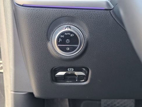 Used 2023 Mercedes-Benz C 300 Sedan image 21