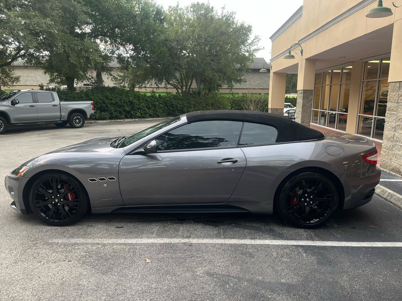 Used 2012 Maserati GranTurismo Sport RWD image 22