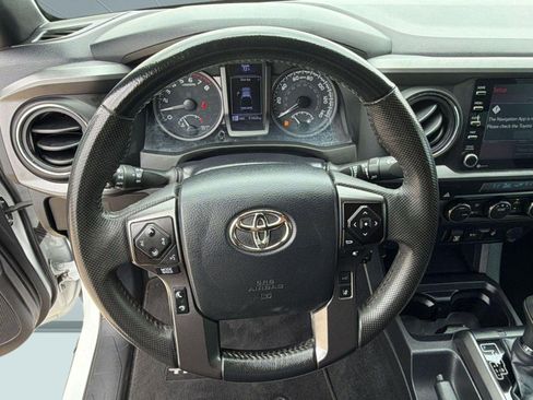 Used 2023 Toyota Tacoma TRD Sport AWD/4WD image 15