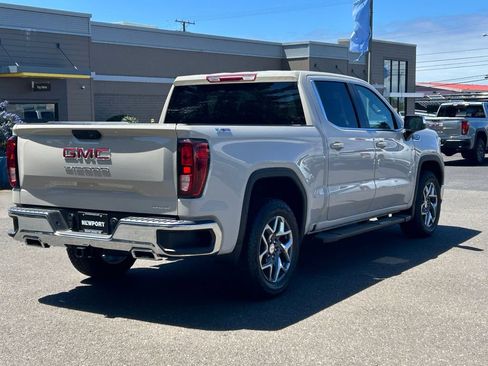 New 2026 GMC Sierra 1500 SLE w/ X31 Off-Road Package AWD/4WD image 5