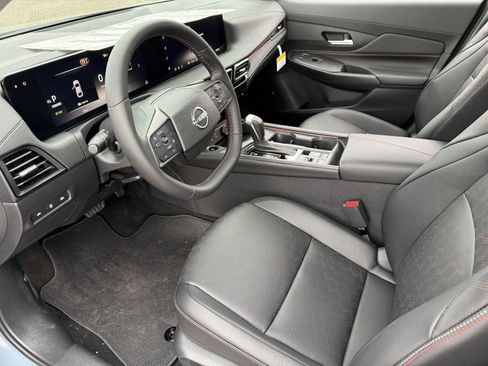 New 2026 Nissan Sentra SR w/ SR Premium Package image 2