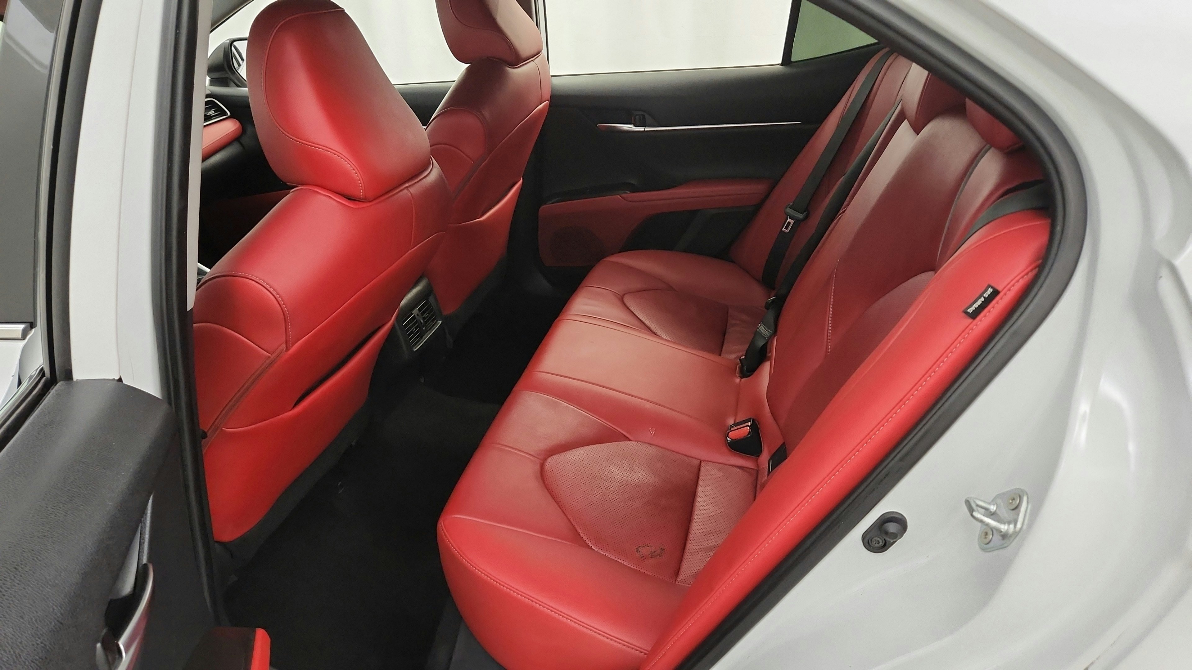 Used 2021 Toyota Camry XSE FWD image 25