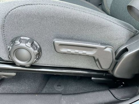 New 2026 Jeep Gladiator Sport AWD/4WD image 13