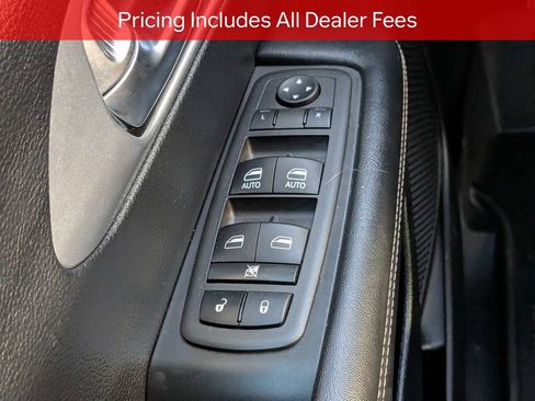 Used 2022 Chrysler Pacifica Touring-L w/ S Appearance Package FWD image 24