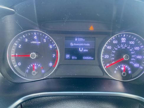 Used 2020 Kia Forte LXS FWD image 17