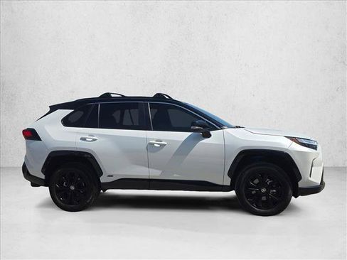 Used 2024 Toyota RAV4 XSE AWD/4WD image 4