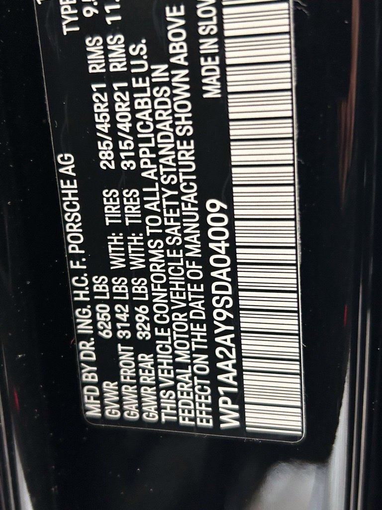 Used 2025 Porsche Cayenne AWD/4WD image 35