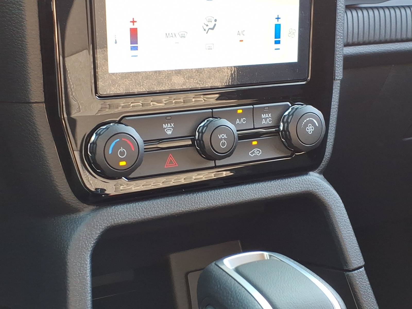 New 2026 Ford Ranger XLT w/ Advanced Towing Package AWD/4WD image 16