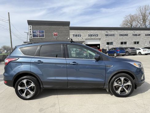 Used 2018 Ford Escape SEL AWD/4WD image 9