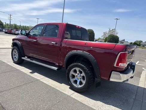 Used 2017 RAM 1500 Laramie AWD/4WD image 8
