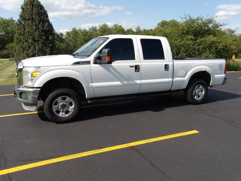 Used 2011 Ford F250 XLT w/ XLT Interior Pkg AWD/4WD image 8