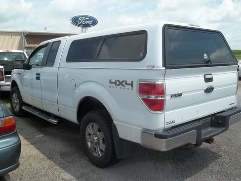 Used 2011 Ford F150 XLT w/ XLT Chrome Pkg AWD/4WD image 3