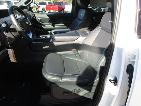 New 2026 Ford Expedition Platinum w/ Stealth Appearance Package image 9