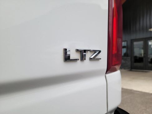 Used 2020 Chevrolet Silverado 3500 LTZ w/ LTZ Premium Package image 18