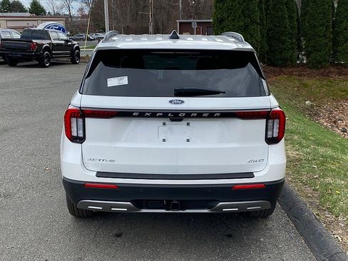 New 2026 Ford Explorer Active w/ Active Comfort Package image 15