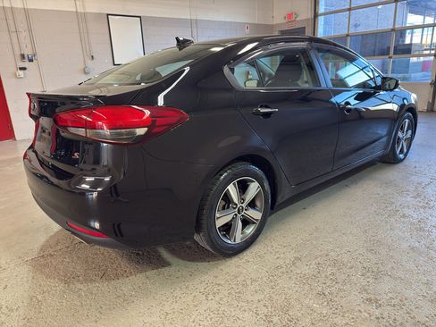 Used 2018 Kia Forte S w/ S Technology Package FWD image 6