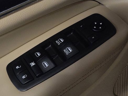 Used 2021 Jeep Grand Cherokee Limited RWD image 27