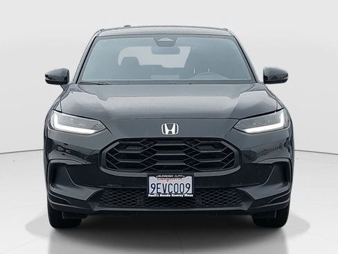 Used 2023 Honda HR-V Sport image 2