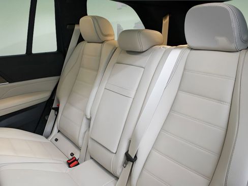 Used 2026 Mercedes-Benz GLS 580 4MATIC image 21