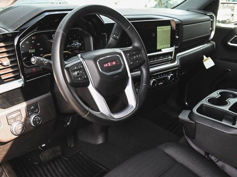 Used 2024 GMC Sierra 1500 Elevation image 14
