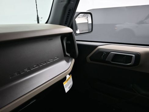 New 2026 Ford Bronco Big Bend w/ Black Diamond Package AWD/4WD image 13
