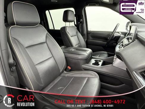 Used 2024 GMC Yukon XL SLT image 52