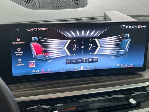 Used 2024 BMW X5 xDrive40i w/ Premium Package image 17