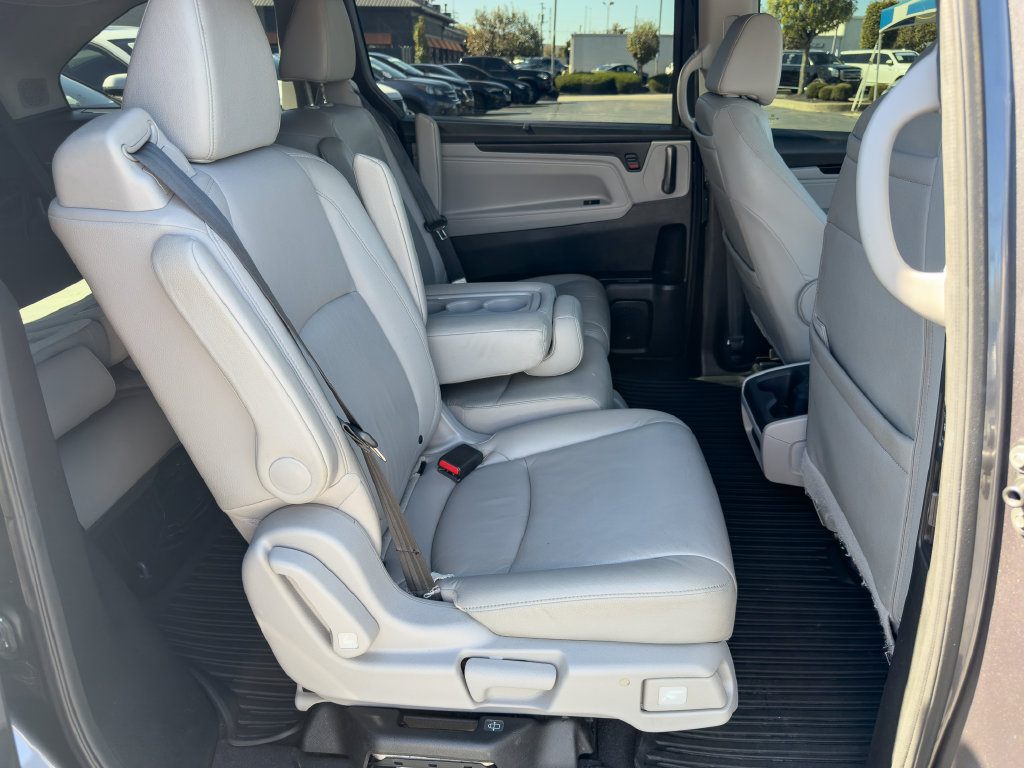 Used 2018 Honda Odyssey Elite image 11