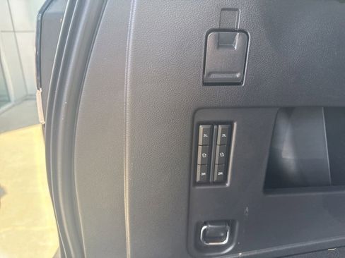 Used 2024 Ford Expedition Limited RWD image 32
