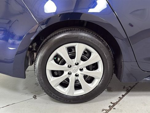 Certified 2025 Toyota Corolla LE image 22