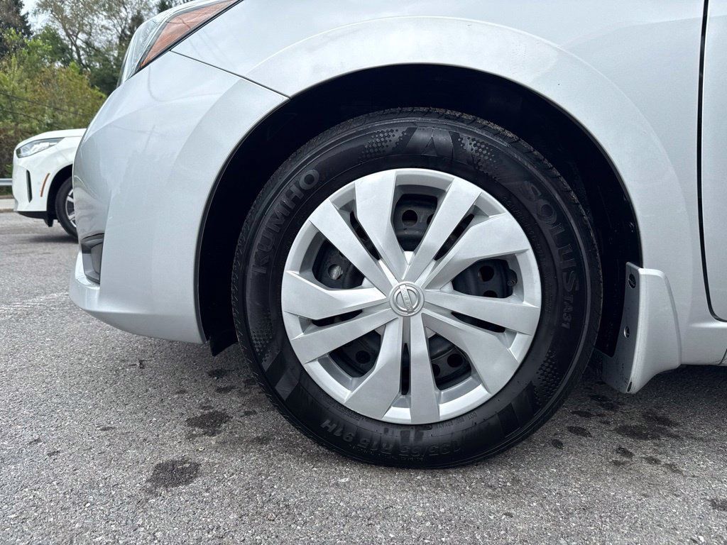 Used 2025 Nissan Versa S w/ Trunk Package FWD image 11