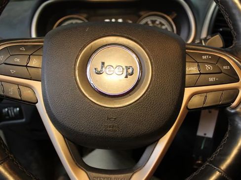 Used 2014 Jeep Cherokee Altitude w/ Cold Weather Group image 20