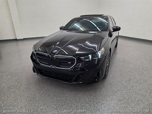 Used 2024 BMW i5 M60 w/ Premium Package AWD/4WD image 2
