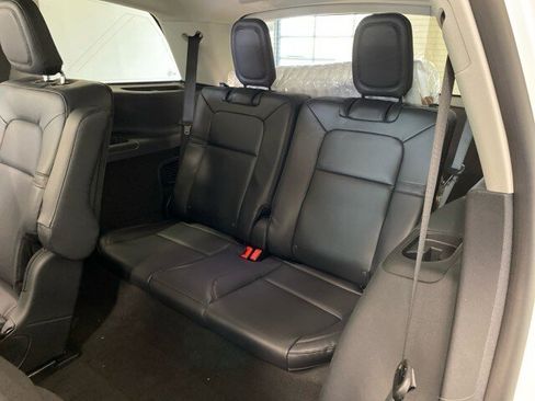 New 2026 Lincoln Aviator AWD w/ Jet Appearance Package image 10