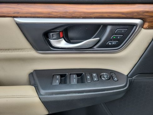 Used 2022 Honda CR-V Touring image 24