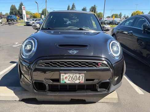 Used 2022 MINI Cooper S FWD image 2