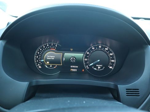 Used 2017 Ford Explorer Platinum image 21