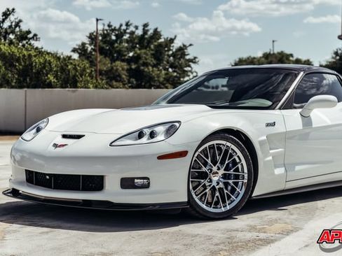 Used 2011 Chevrolet Corvette ZR1 w/ Preferred Equipment Group RWD image 46