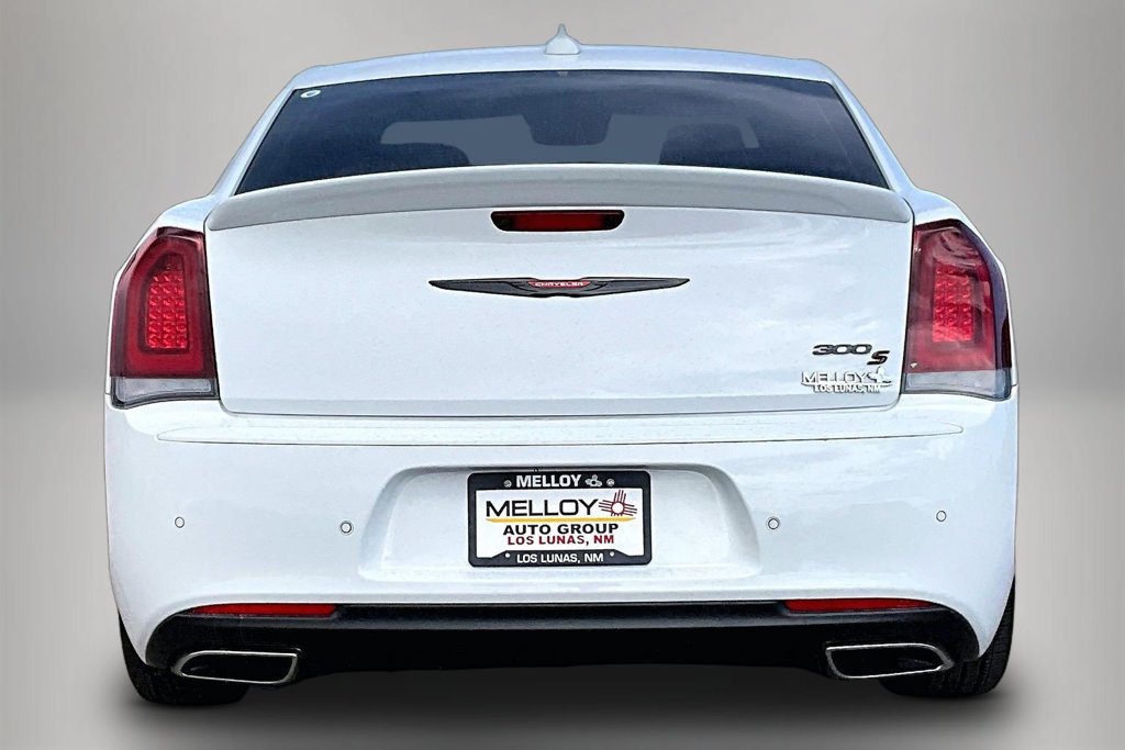 Used 2023 Chrysler 300 S w/ Comfort Group RWD image 5