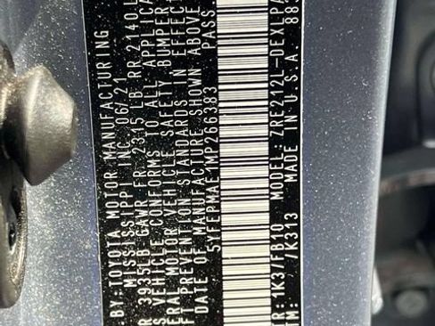 Used 2021 Toyota Corolla LE FWD image 21