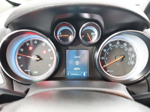 Used 2016 Buick Encore FWD image 38