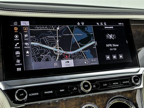 Used 2022 Bentley Continental GT AWD/4WD image 35
