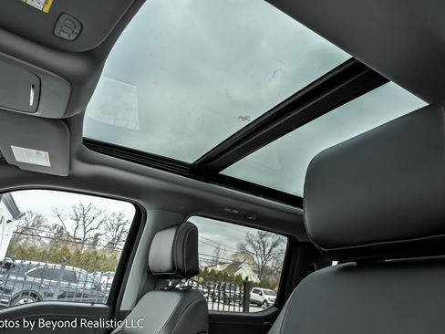 Used 2022 Ford F150 Lariat image 19