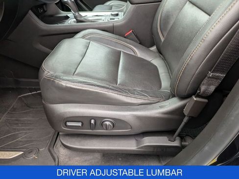 Used 2019 Chevrolet Traverse Premier image 17